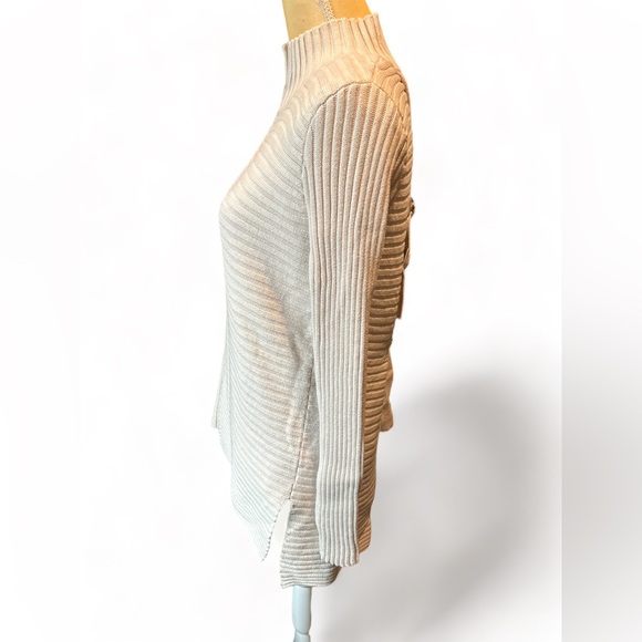 Cabi D-Ring Pullover Ivory Turtleneck Size Small - Picture 6 of 13